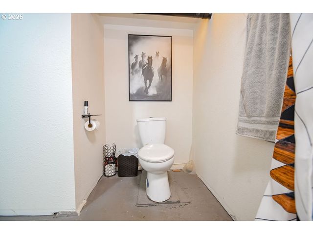 138 Se SHAFFORD St, Estacada, OR 97023