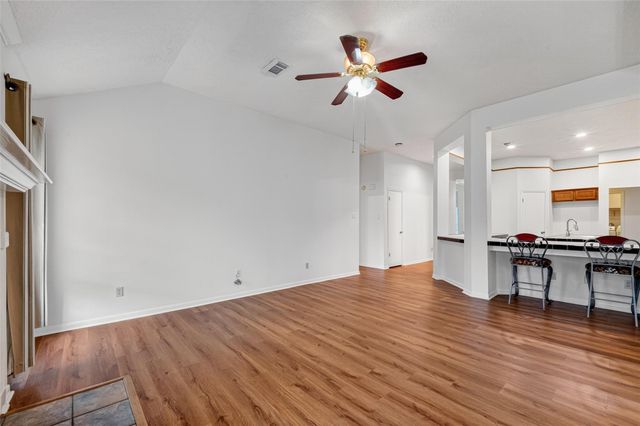 4802 Widerop Lane, Friendswood, TX 77546