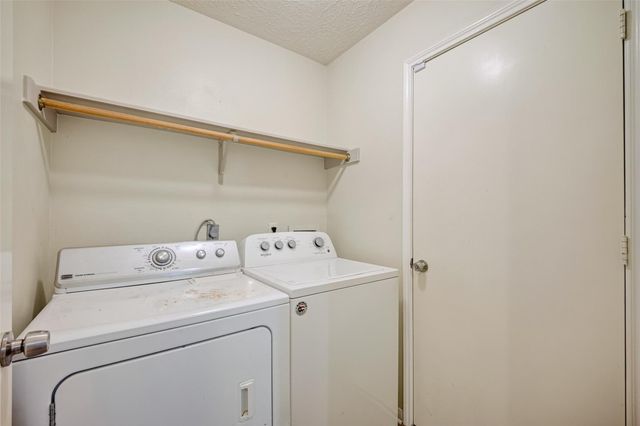 4802 Widerop Lane, Friendswood, TX 77546