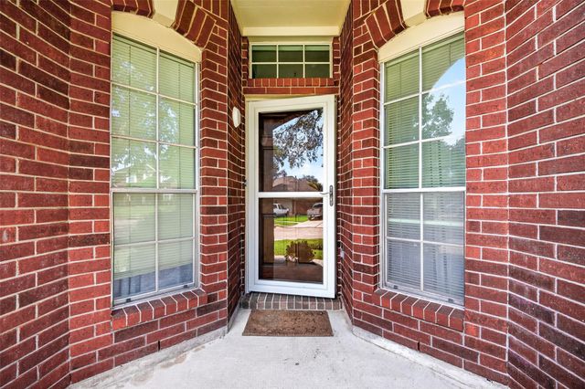 4802 Widerop Lane, Friendswood, TX 77546