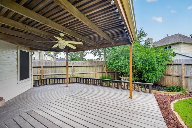 4802 Widerop Lane, Friendswood, TX 77546