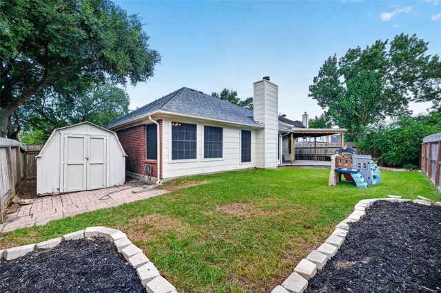 4802 Widerop Lane, Friendswood, TX 77546