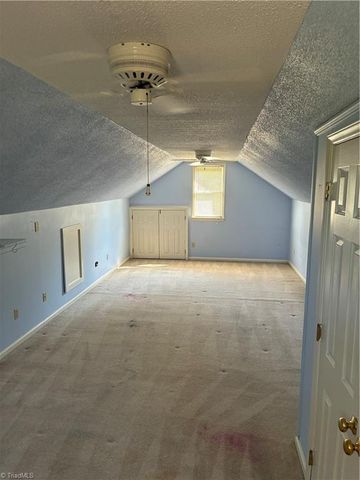 930 Foxhall Drive, Winston-salem, NC 27106