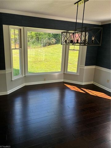 930 Foxhall Drive, Winston-salem, NC 27106