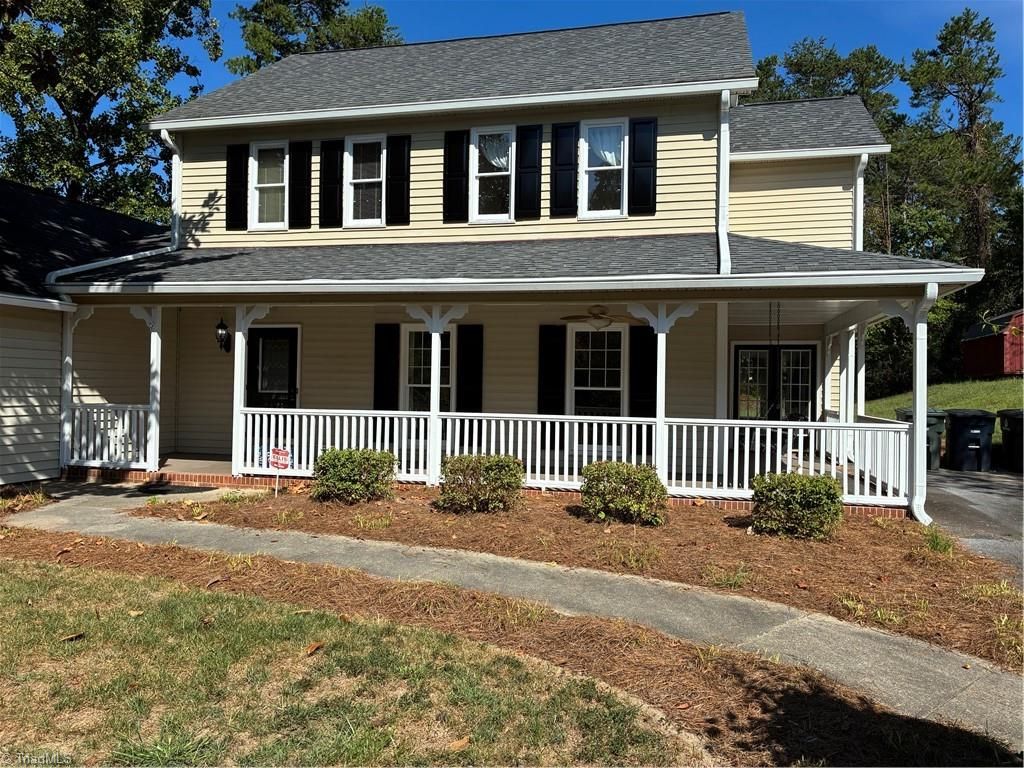 930 Foxhall Drive, Winston-salem, NC 27106