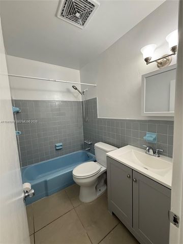 2915 Plunkett Street 12A, Hollywood, FL 33020