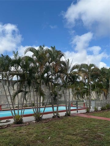 2915 Plunkett Street 12A, Hollywood, FL 33020
