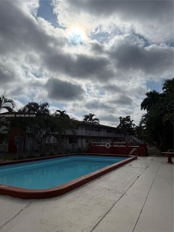 2915 Plunkett Street 12A, Hollywood, FL 33020