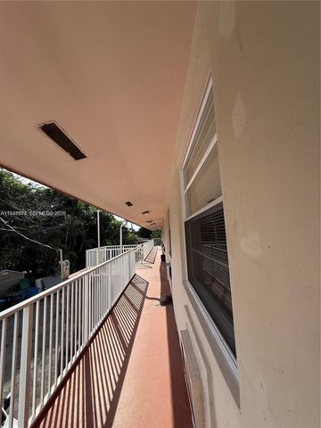 2915 Plunkett Street 12A, Hollywood, FL 33020