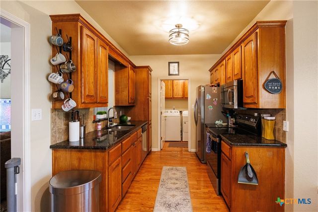 6 S Bobcat Court, Belton, TX 76513