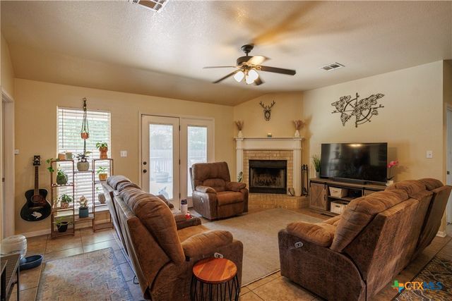 6 S Bobcat Court, Belton, TX 76513