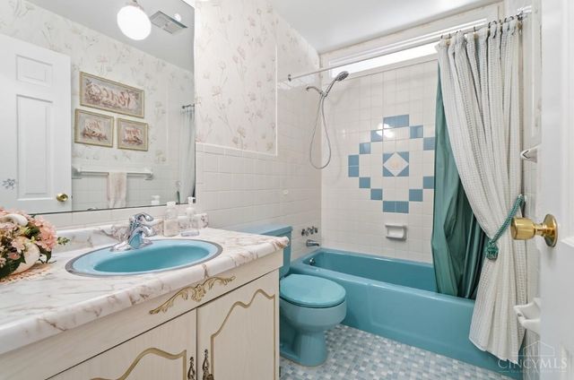 5914 Fawnridge Court, Green Twp, OH 45239