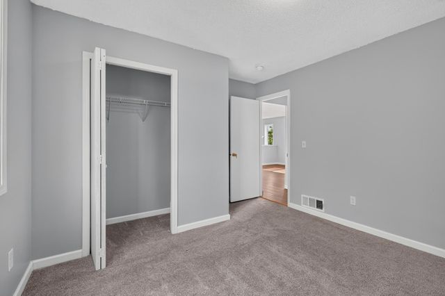 4388 Blakewood Drive, Shakopee, MN 55379