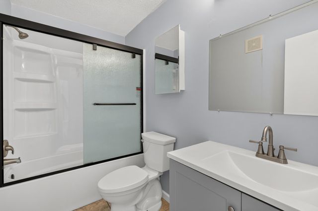 4388 Blakewood Drive, Shakopee, MN 55379