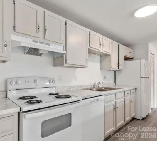 9333 Old Concord Road J, Charlotte, NC 28213