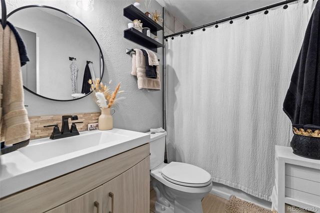 1184 S Uvalda Street, Aurora, CO 80012