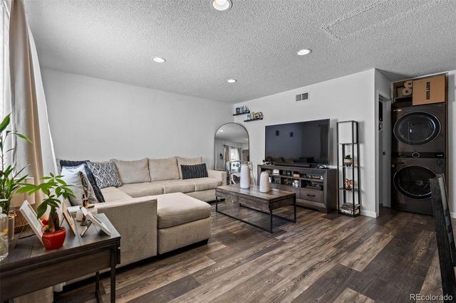 1184 S Uvalda Street, Aurora, CO 80012