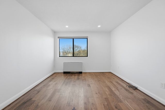 2 Summit 68, Reading, MA 01867