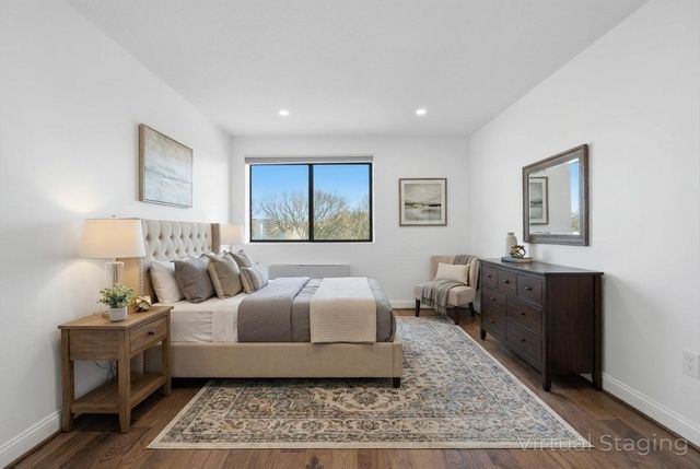 2 Summit 68, Reading, MA 01867