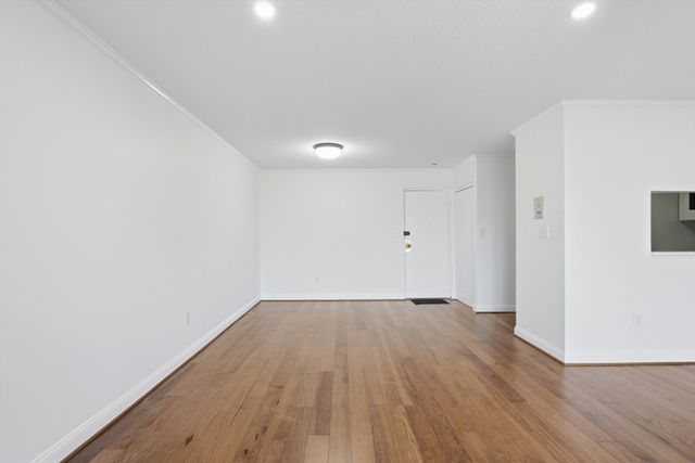 2 Summit 68, Reading, MA 01867