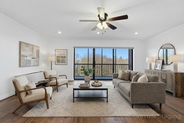 2 Summit 68, Reading, MA 01867