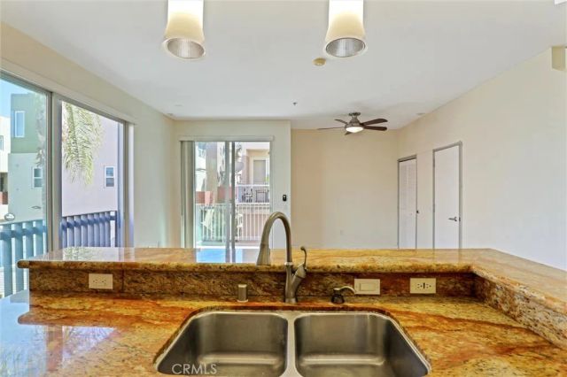 302 E 19th Street 7, Long Beach, CA 90806