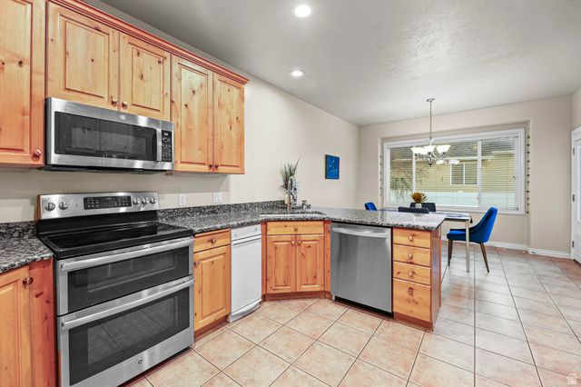 11873 S COTTAGE VIEW LN, Draper, UT 84020