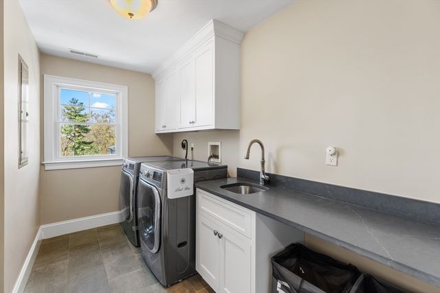 24 Pine Knoll Rd, Lexington, MA 02420