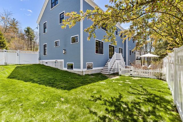 24 Pine Knoll Rd, Lexington, MA 02420