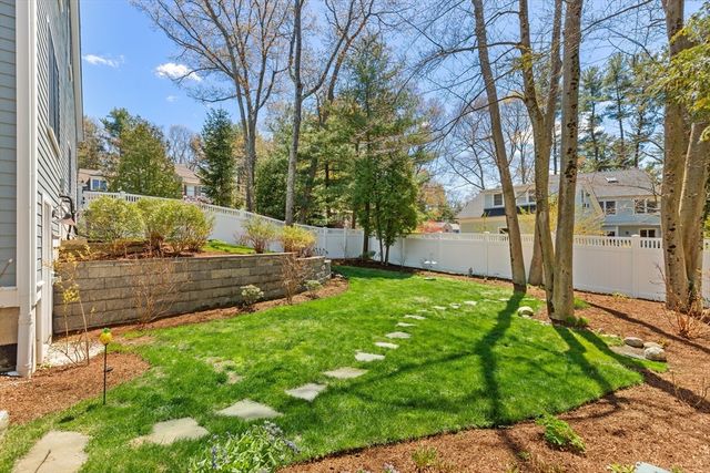24 Pine Knoll Rd, Lexington, MA 02420