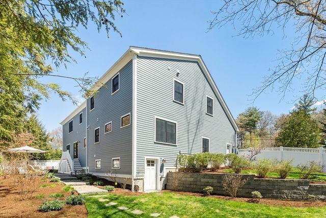 24 Pine Knoll Rd, Lexington, MA 02420