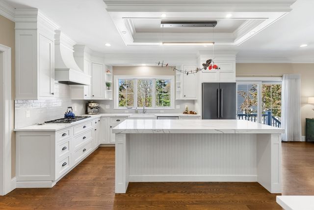 24 Pine Knoll Rd, Lexington, MA 02420