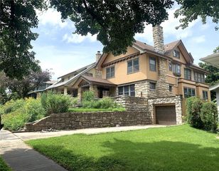18 W Concord Avenue, Kansas City, MO 64112