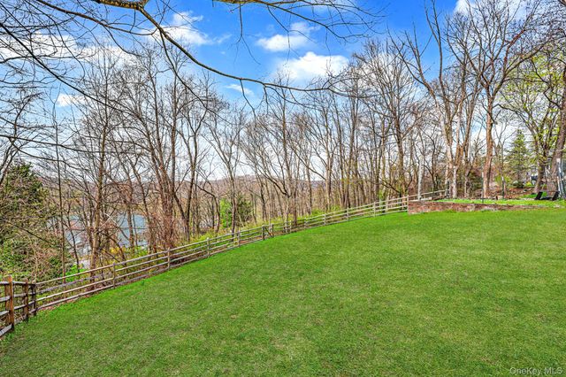 155 N Brewster Road, Brewster, NY 10509