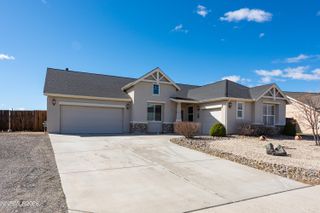 107 Creekside Drive, Dayton, NV 89403