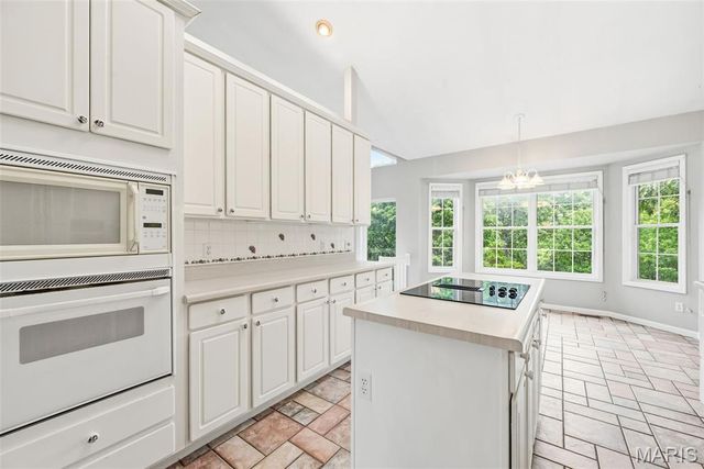 5063 Oak Bluff Drive, High Ridge, MO 63049