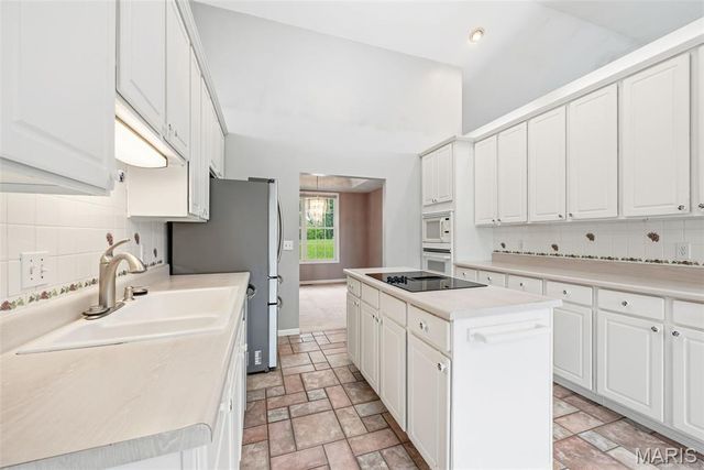 5063 Oak Bluff Drive, High Ridge, MO 63049