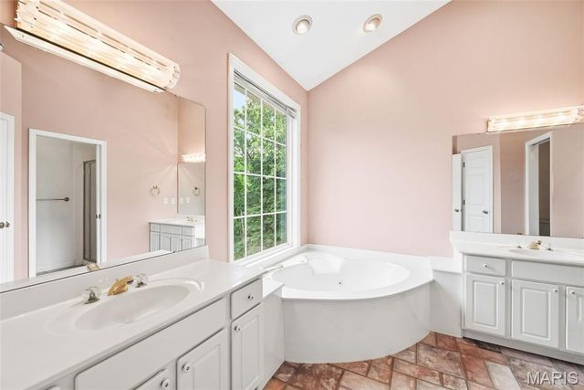 5063 Oak Bluff Drive, High Ridge, MO 63049