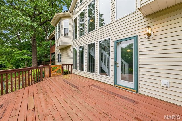5063 Oak Bluff Drive, High Ridge, MO 63049