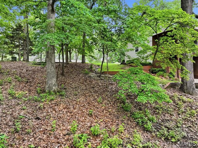 5063 Oak Bluff Drive, High Ridge, MO 63049