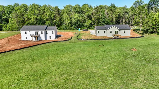 105 Belvior CIR, Moneta, VA 24121