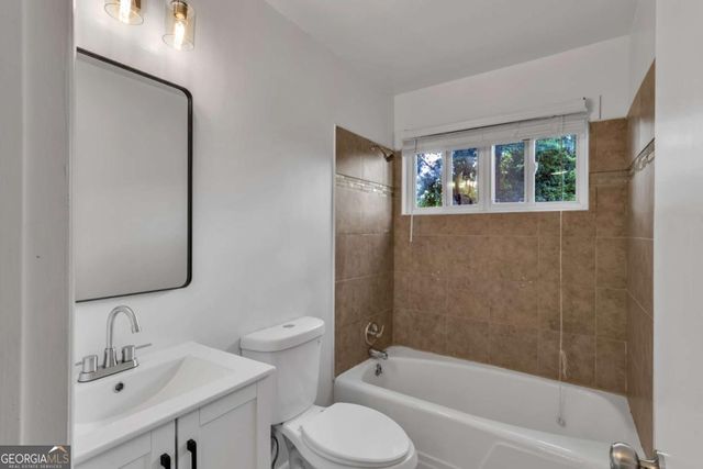 3767 Greentree Drive, Decatur, GA 30032