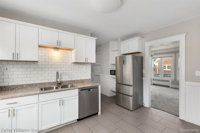 22816 Ridgeway Street, St. Clair Shores, MI 48080