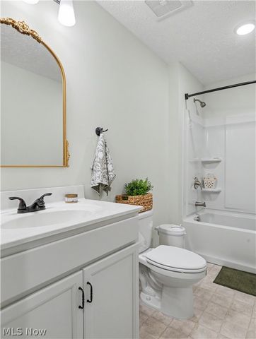 1418 Johns Road, Clinton, OH 44216