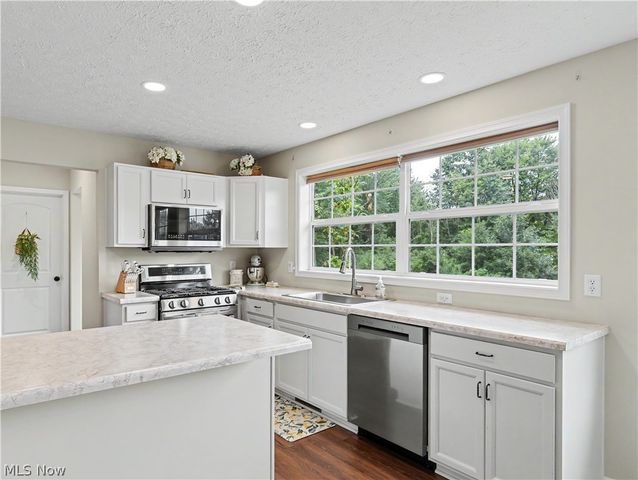 1418 Johns Road, Clinton, OH 44216