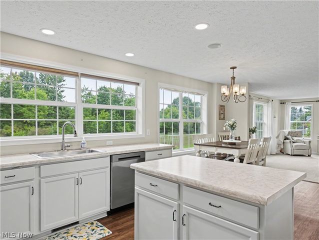1418 Johns Road, Clinton, OH 44216
