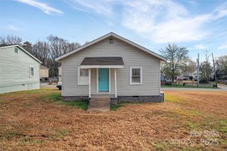 2507 Eddington Street, Charlotte, NC 28208