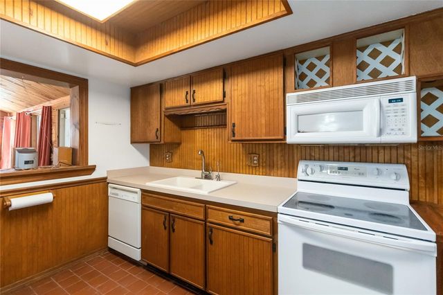 9410 7TH AVENUE, Orlando, FL 32824