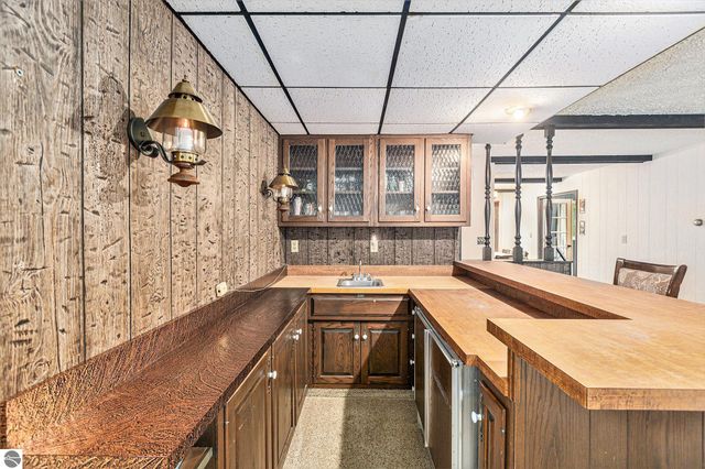 11475 NE Lakeview Drive, Kalkaska, MI 49646