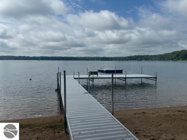 11475 NE Lakeview Drive, Kalkaska, MI 49646